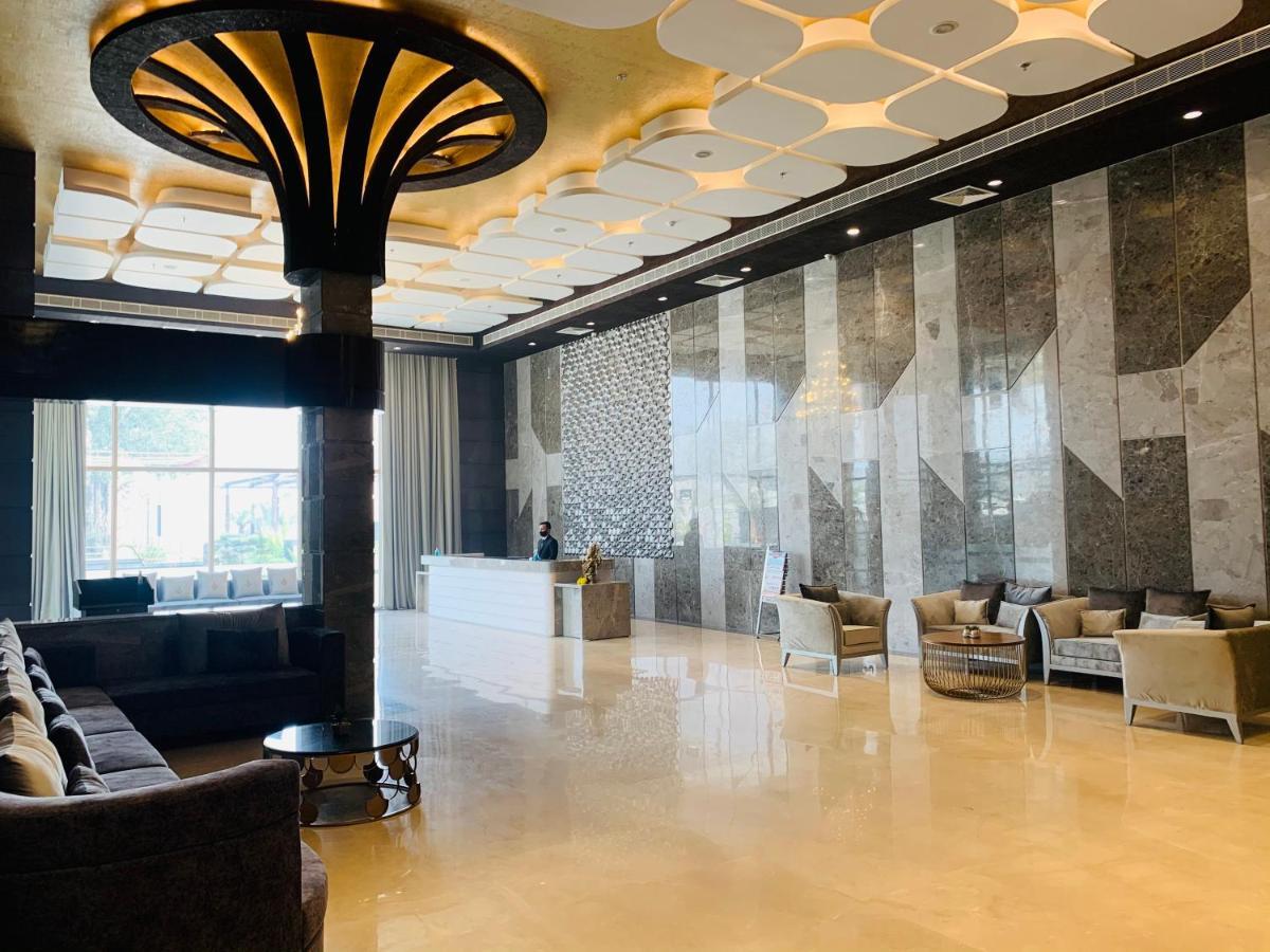 The Grand Arc Hotel & Convention Centre Shahjahanpur Екстер'єр фото