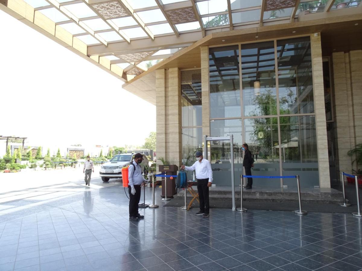 The Grand Arc Hotel & Convention Centre Shahjahanpur Екстер'єр фото