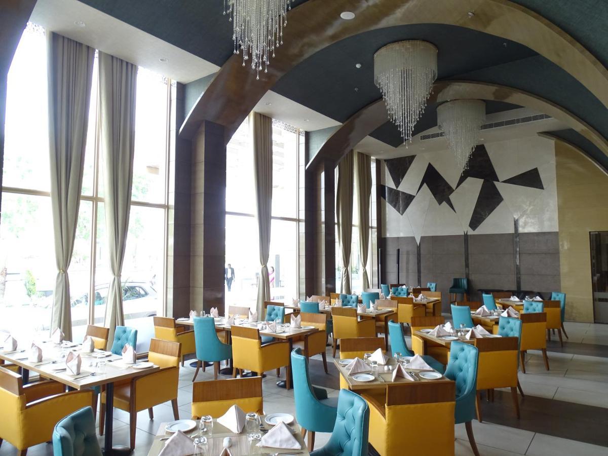 The Grand Arc Hotel & Convention Centre Shahjahanpur Екстер'єр фото