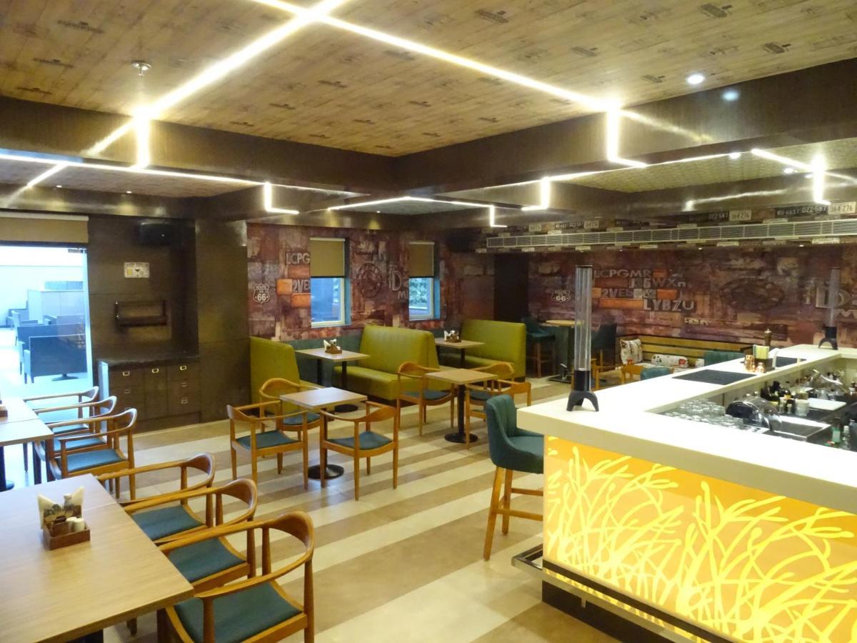 The Grand Arc Hotel & Convention Centre Shahjahanpur Екстер'єр фото