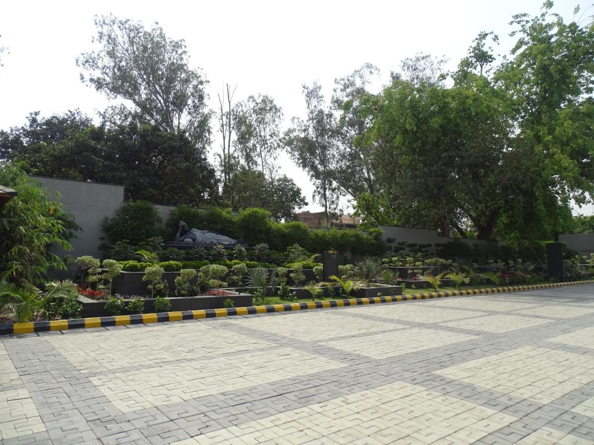 The Grand Arc Hotel & Convention Centre Shahjahanpur Екстер'єр фото