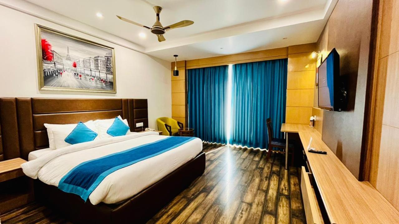 The Grand Arc Hotel & Convention Centre Shahjahanpur Екстер'єр фото